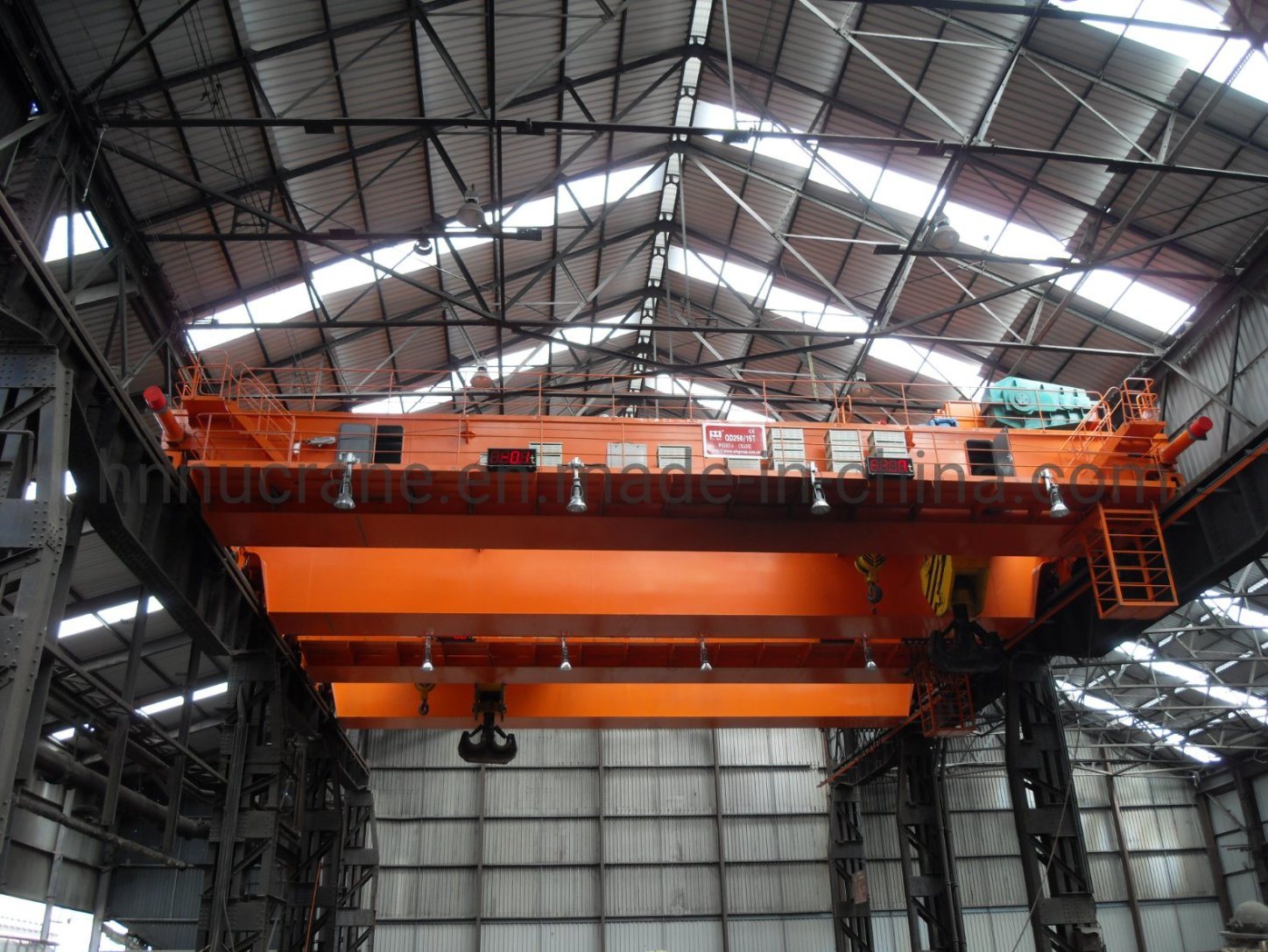 
                20/5t European Standard Double Girder Overhead Crane with Two-Hook Electric Hoist Trolley
            