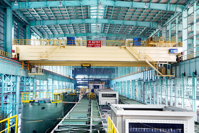 China 
                20 Ton Revolving Rotating Hanging Beam Double Girder Overhead Magnetic Crane
             supplier