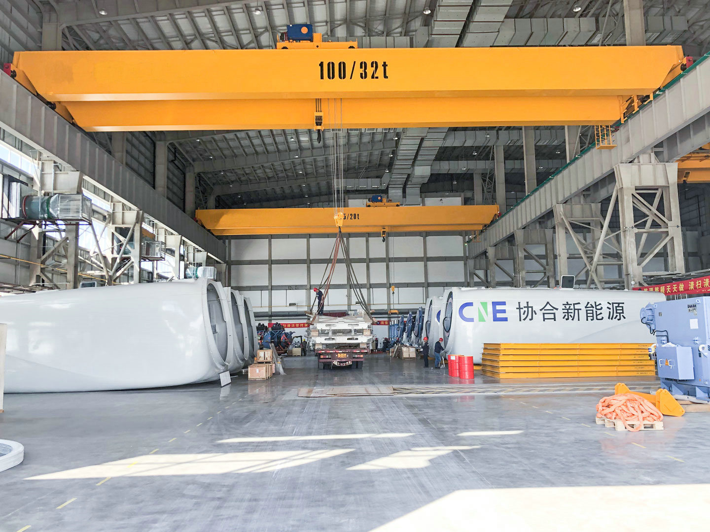 China 
                30 ton Double Girder Elektrische bovenloopkraan voor coil Verwerking van schroot met platen in staalfabriek
             te koop