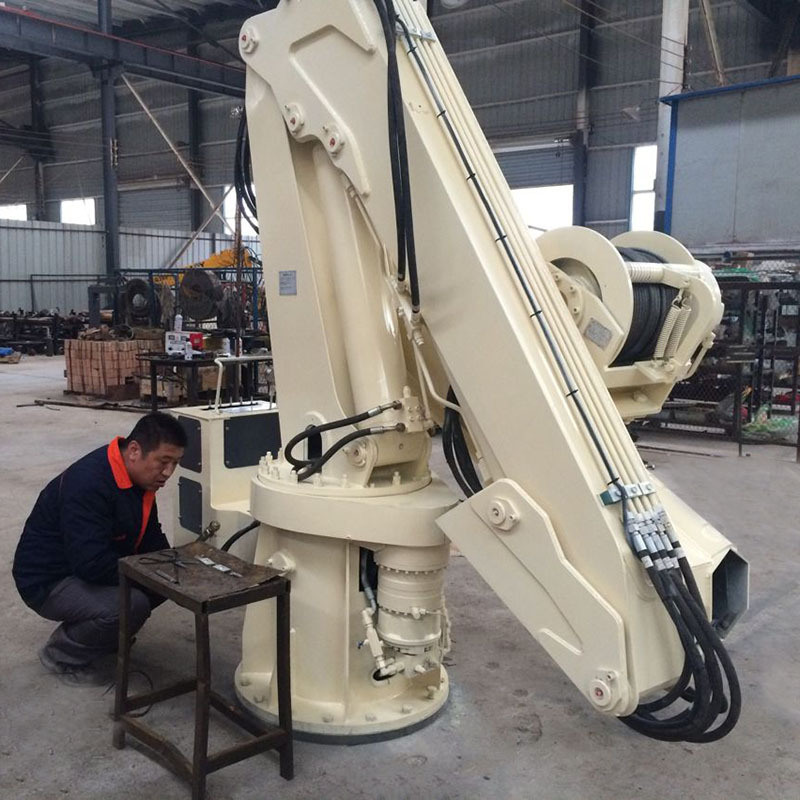 China 
                3t40m Telescopic Jib Crane Hydraulic Electric Deck Crane
             supplier