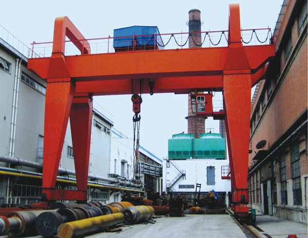 China 
                40 Ton Doppelträger Gantry Mobile Container Crane
             Lieferant