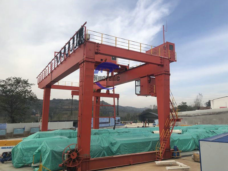 China 
                5t 10t 15t 20t Double Girder Gantry Crane Price with Electric Hoist
             supplier