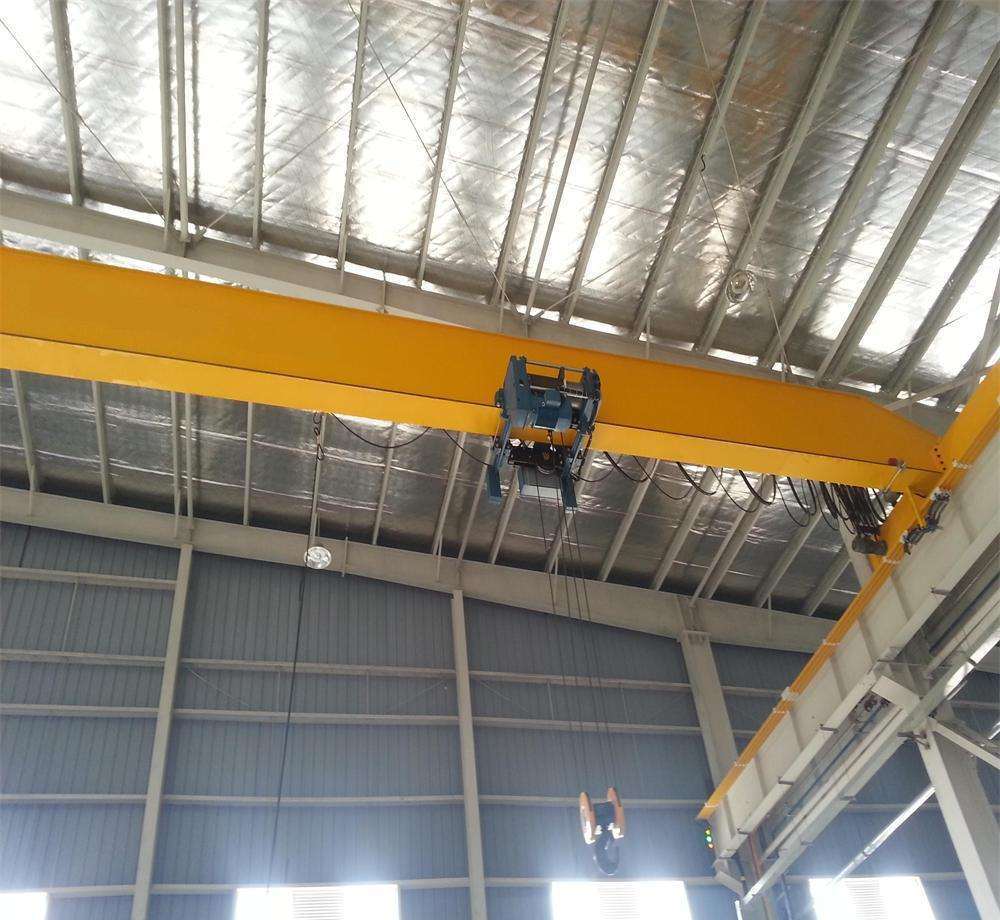 China 
                5t Single Girder Span 19m Double Girder 50t Overhead Bridge Crane
             supplier