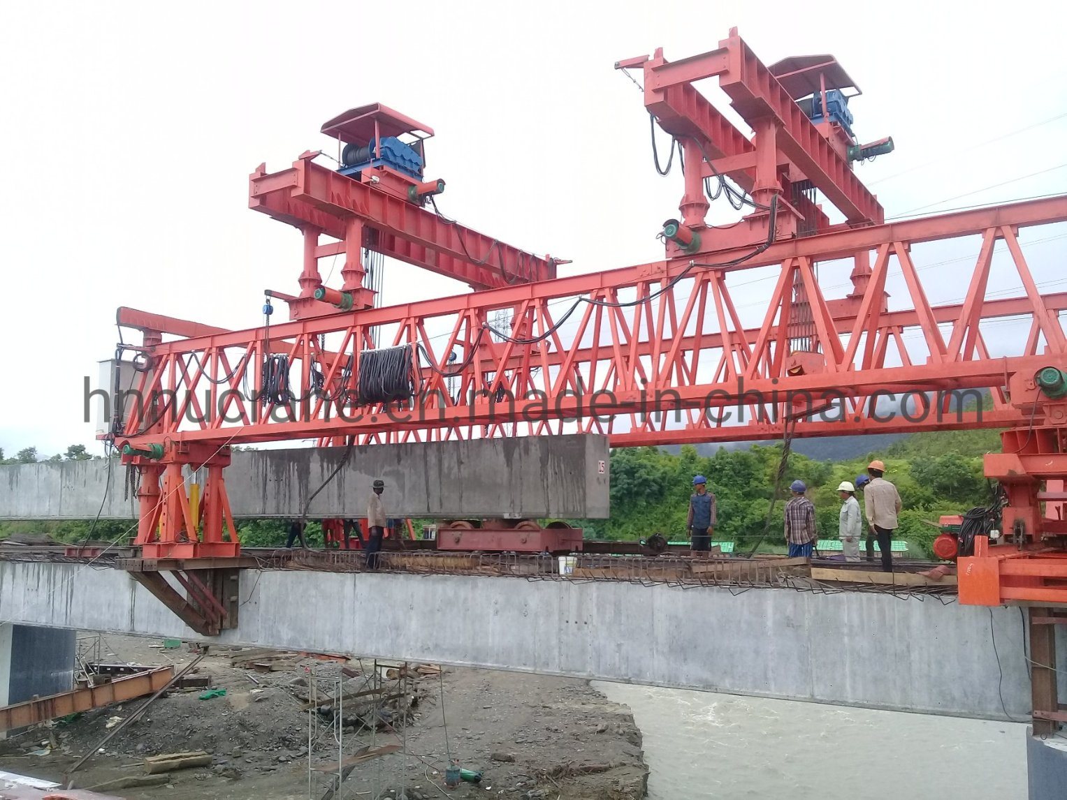 Bridge Construction 150t 45m Launching Girder Gantry Crane