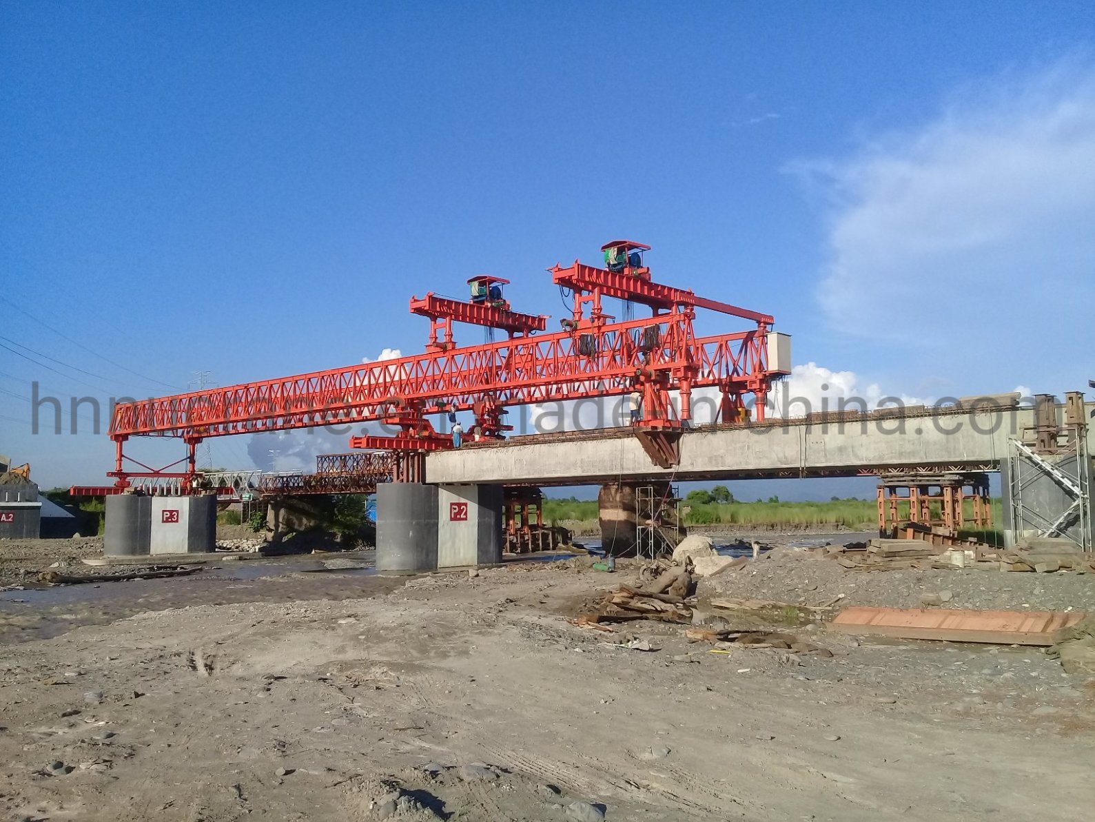 
                Bridge Launching Girder 180t Beam Launcher Crane for Erecting Concrete Girders
            