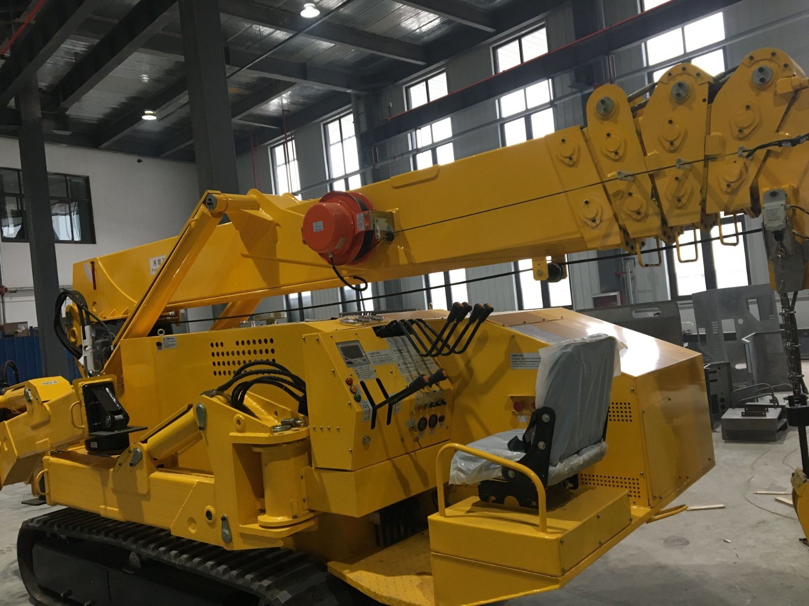 China 
                Fabricante oficial chino Mini crawler crane con certificado CE araña
             proveedor