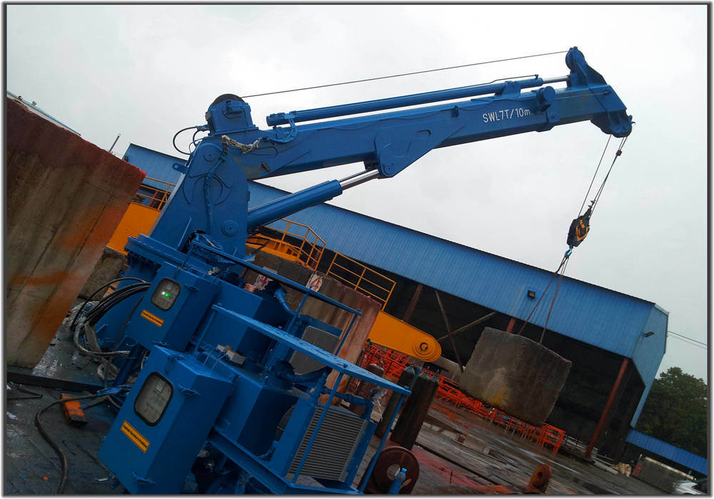 Commercial Ship Crane Ship Deck Crane for Naval Shipyard