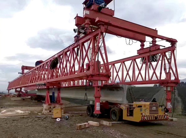 
                Doppelträger Eisenbahnbrücke Träger Start Gantry Kran
            