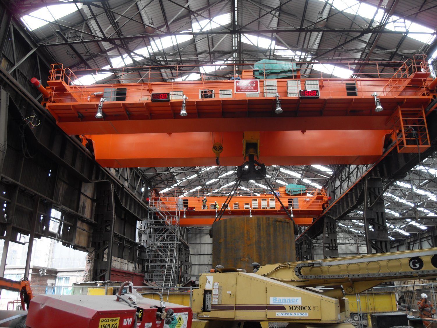 
                Double Girder Remote Control Hook and Grapple Electric Overhead Traveling Crane
            