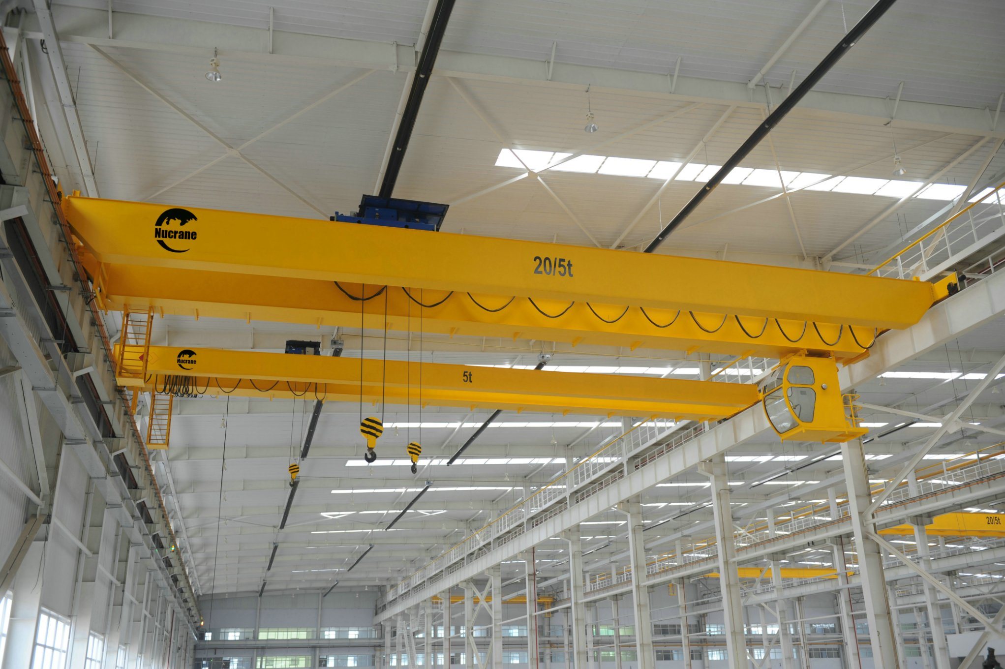 Electric 50/15t Heavy Duty Qd Hanger Bridge Crane with Grab