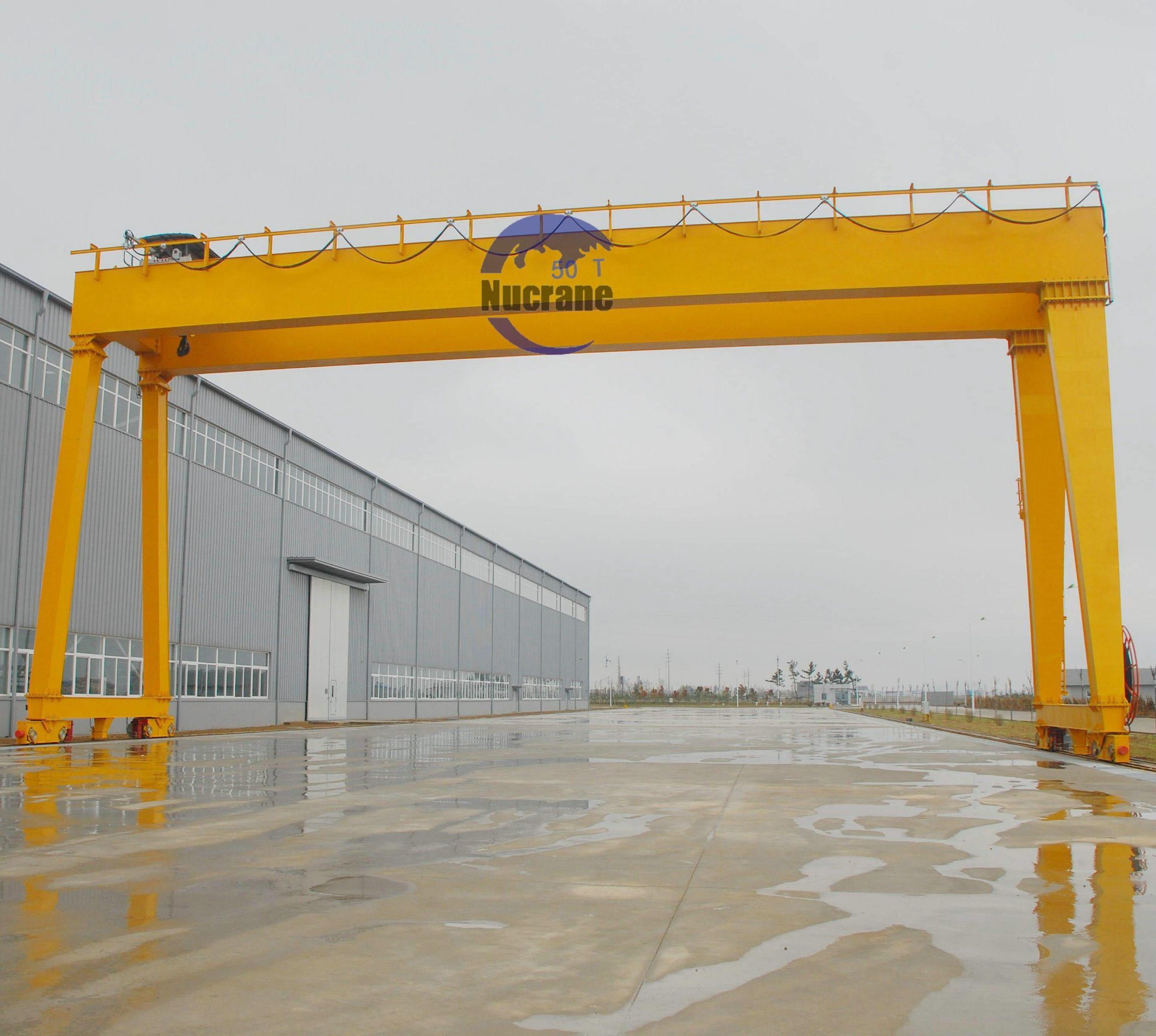 
                European Double Girder 25 Ton Gantry Crane Electric Portal Crane
            