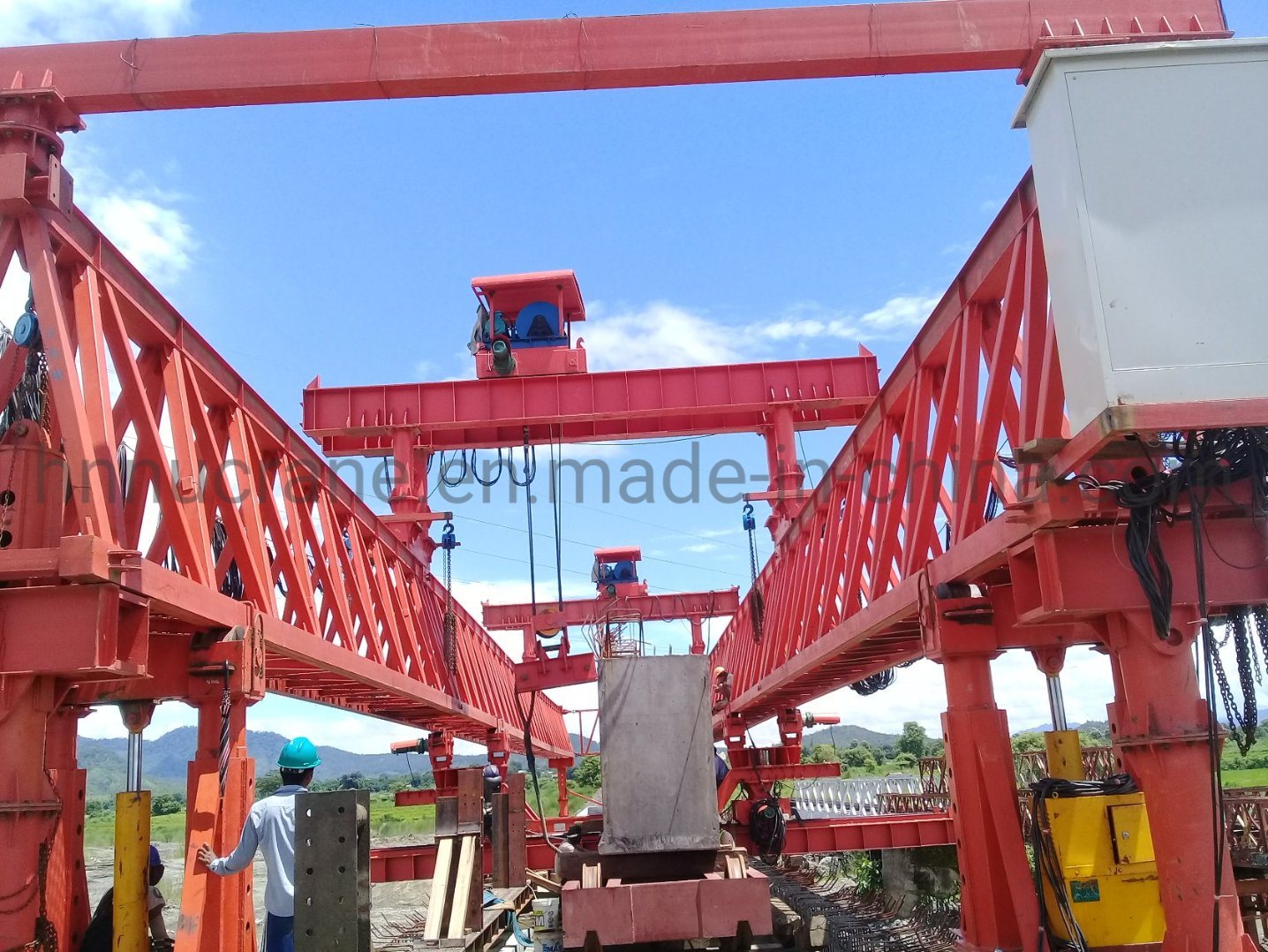 Lattice Girder Highway Girder Launching Gantry Crane with Double Trolley for Sale