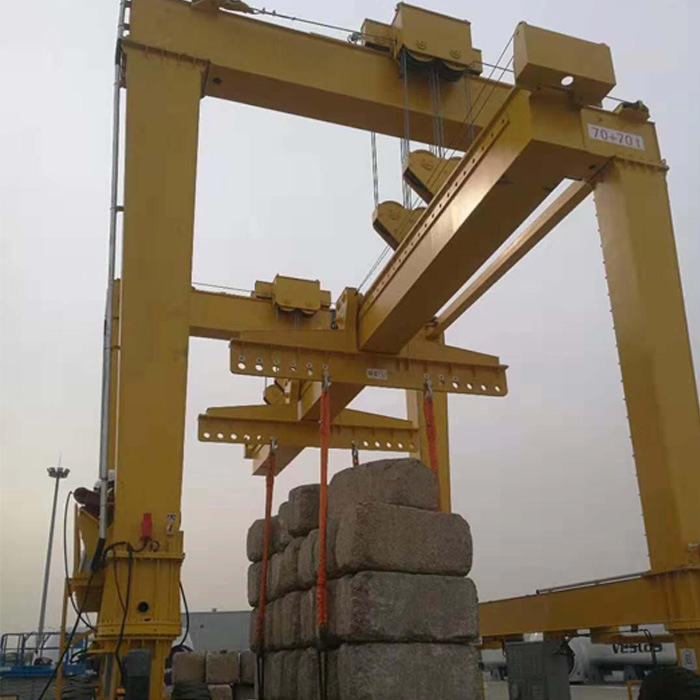 Outdoor Rubber Tyre Gantry Crane Hoist for Lifting Concrete Precast Girder