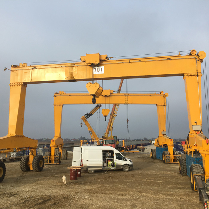 
                Rtg Hydraulic Tyre Mounted Gantry Crane Straddle Carrier Manufacturer
            