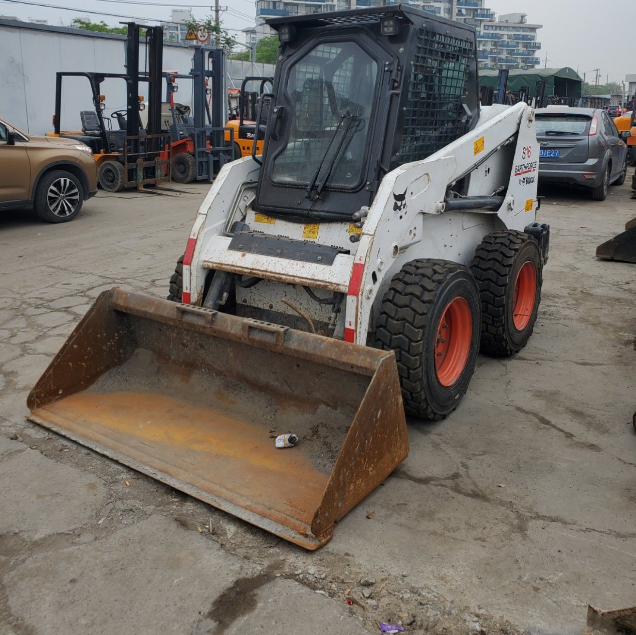 
                90% New Used Bob Cat Mini Loader S185 S16 S130 Skid Steer Loader with Good Price
            