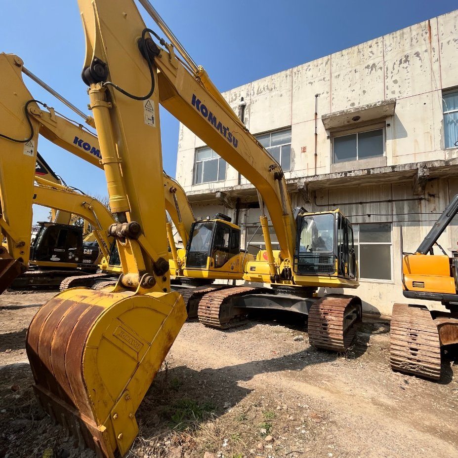 
                Preço barato bom estado usado Komats U Excavadora PC240 PC220 Fabricado no Japão para venda
            