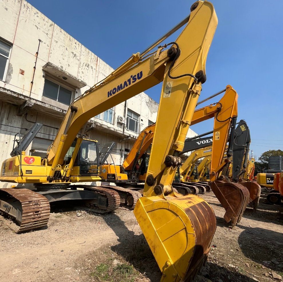 
                Buen estado utiliza PC240 excavadora de cadenas excavadora excavadora de la cuchara para la venta
            