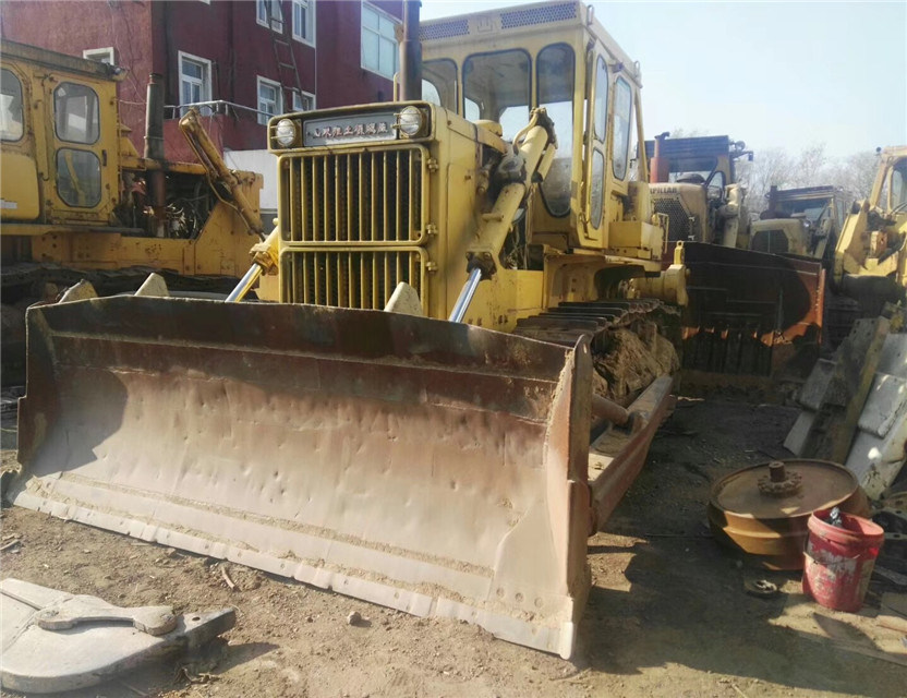 
                Usato Bulldozer SD22 marchio cinese con buon funzionamento e ripper Vendita in Cina
            