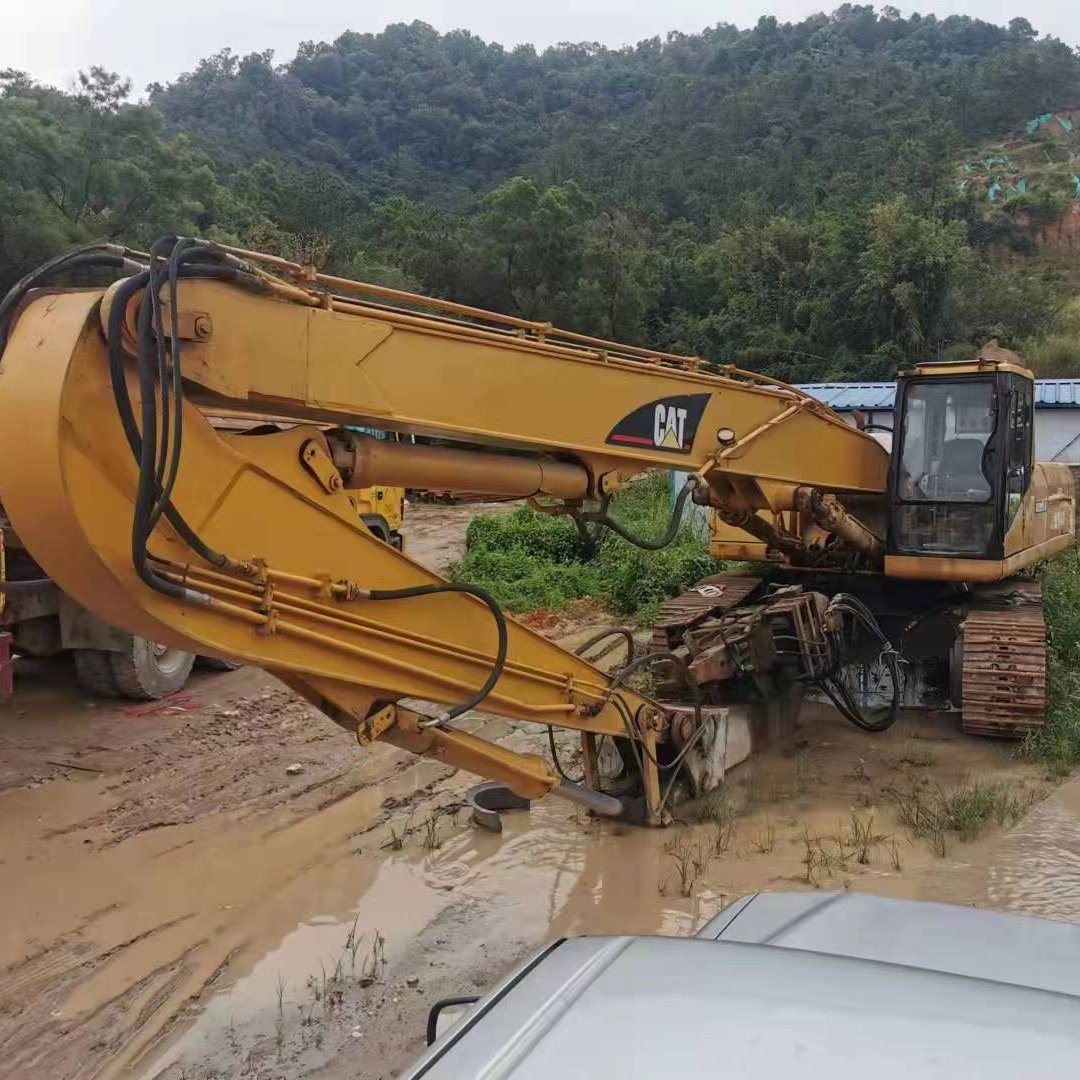 Used Cat 330b Vibro Hammer Excavator with Good Condition Export to Bangladesh