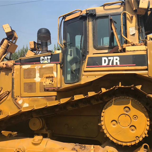 
                Gebruikte Caterpillar D7R-bulldozer met rupsbanden met ripper en lier voor Verkoop
            