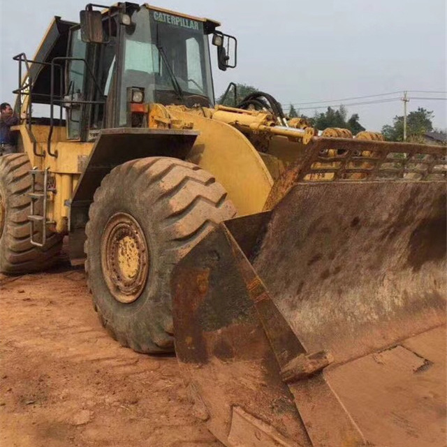 
                Utiliser le chargeur avant de Caterpillar 980g Big Loader fabriqué au Japon avec de bonnes conditions de travail
            