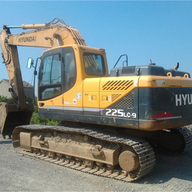 
                Использовал Hyundai R225LC-9 гусеничный экскаватор с автоматом для продажи
            