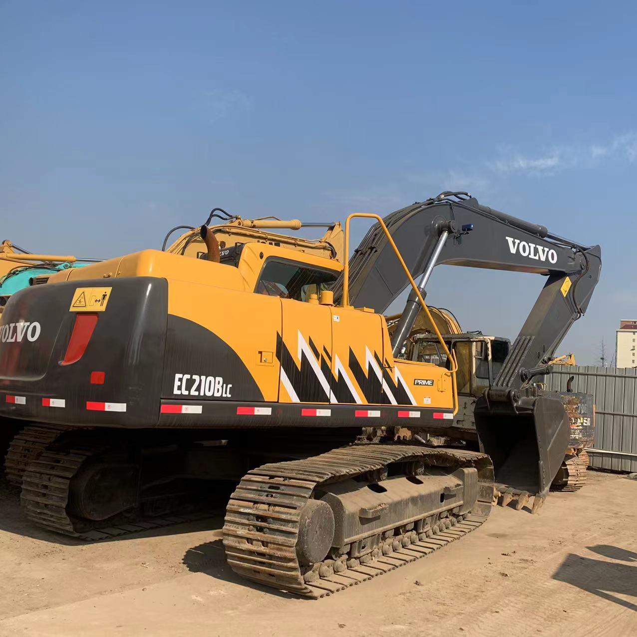 Used Korea Crawler Excavator Ec210blc Excavator Digger Machine for Sale