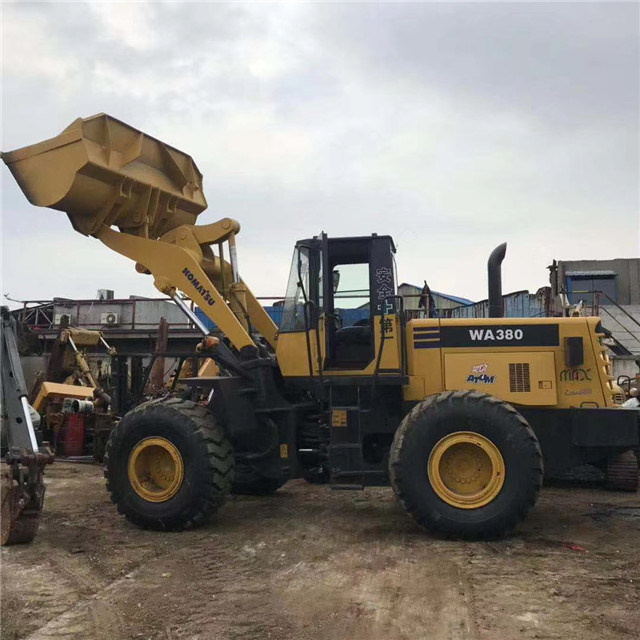 Used Wheel Loader Komatsu Wa380-3 Front End of Loader, Japan Made Tire Loader for Sale