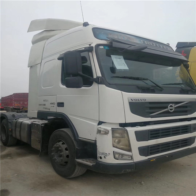 Volvo Dump Truck Head 6X4 FM440 Tractor Truck, Used Dump Tipper with Good Condition for Sale