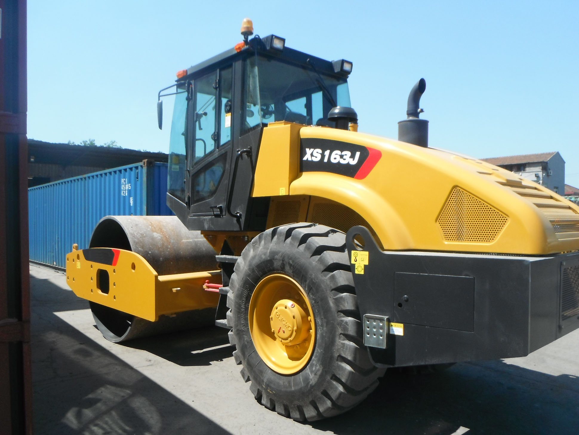 16 Ton Single Drum Road Roller Xs163j with Competitive Price