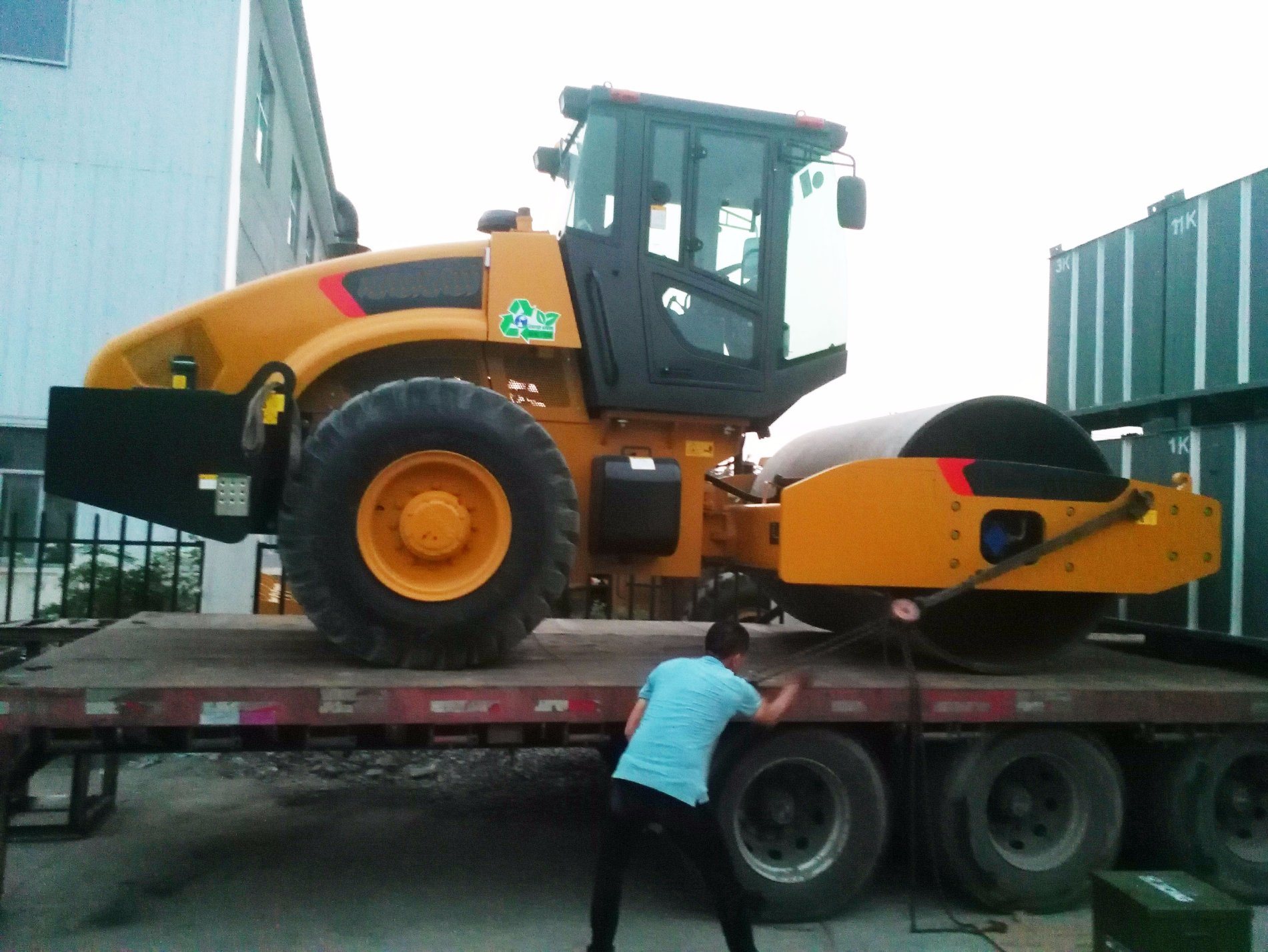 16t Hydraulic Single Drum Vibratory Road Roller Xs163 on Sale