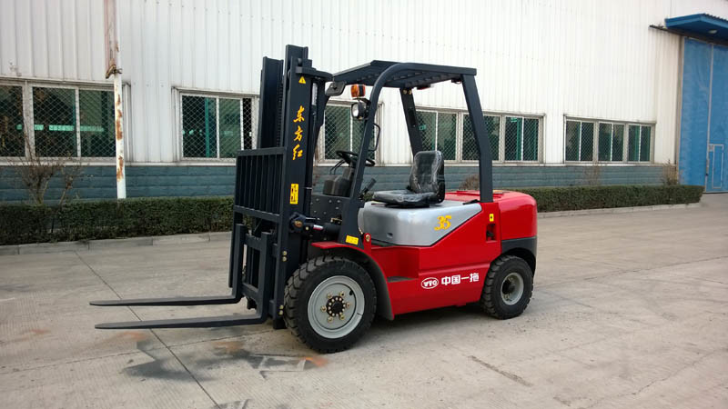 China 
                2.5 Ton Yto Mini Diesel Forklift (Cpcd25)
             supplier