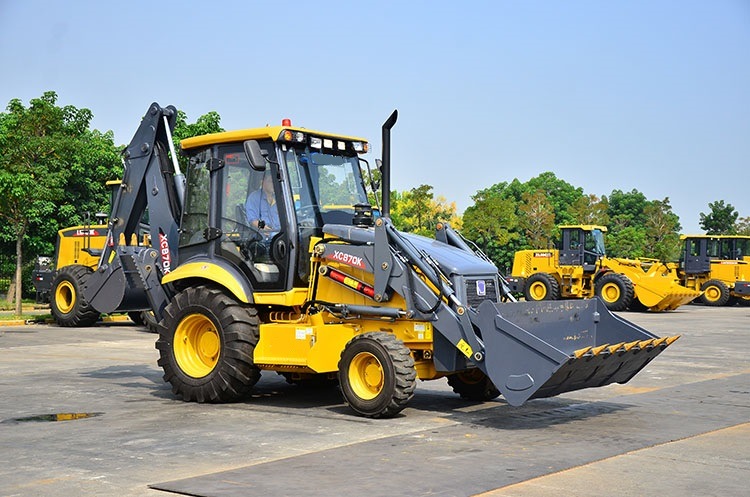 
                retroescavadora 2.5ton com máquinas agrícolas Xc870K Mini-carregador frontal do Trator
            