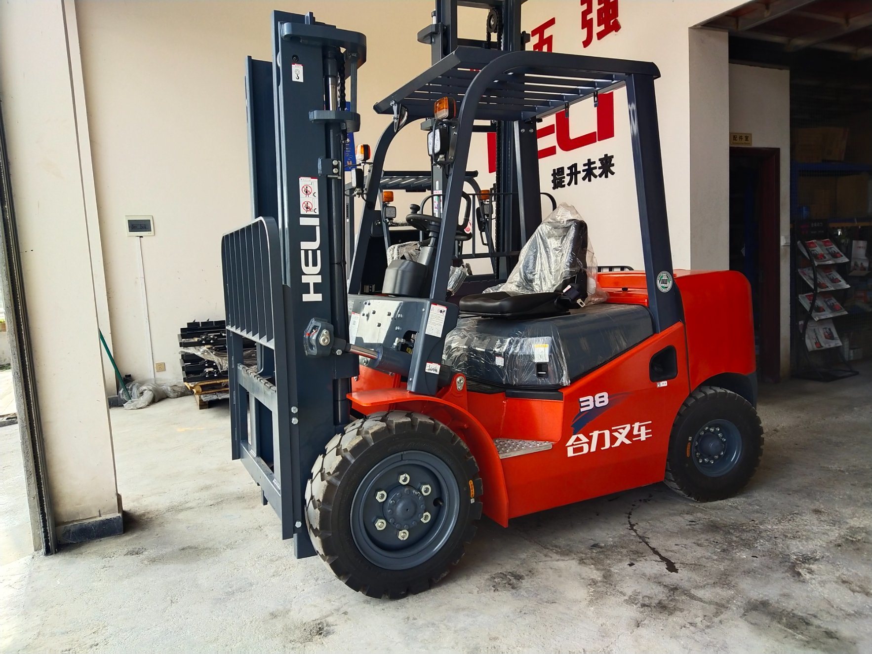 3.8ton Heli Forklift Japan Engine Small Diesel Forklift Price Cpcd38-Wk