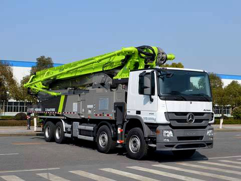 
                38m Zoomlion pompes montés sur camion pompe à béton 38X-5RZ
            