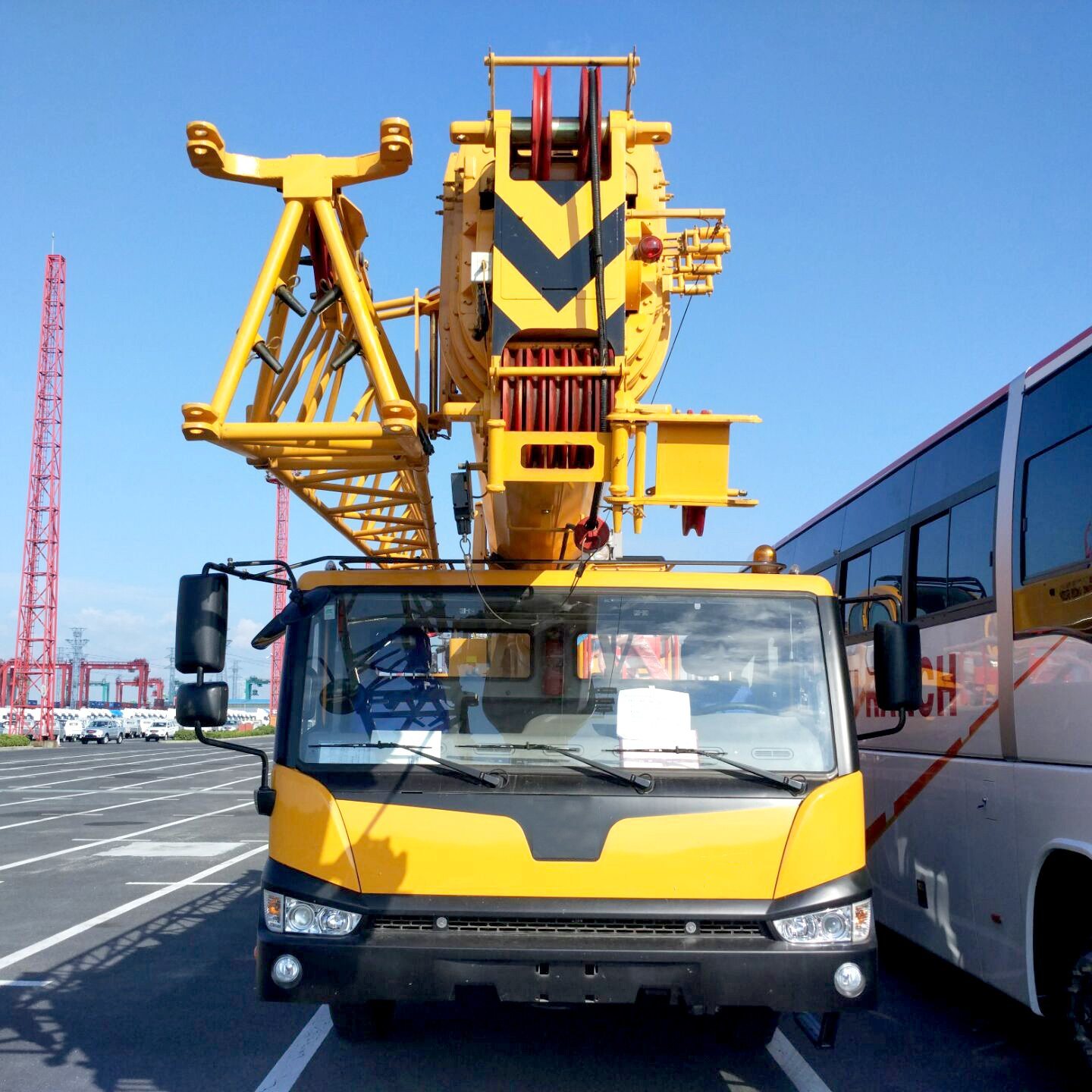 
                Гидравлический передвижной грузовой автомобиль повышенной грузоподъемности грузоподъемностью 50 тонн (Qy50K-II)
            