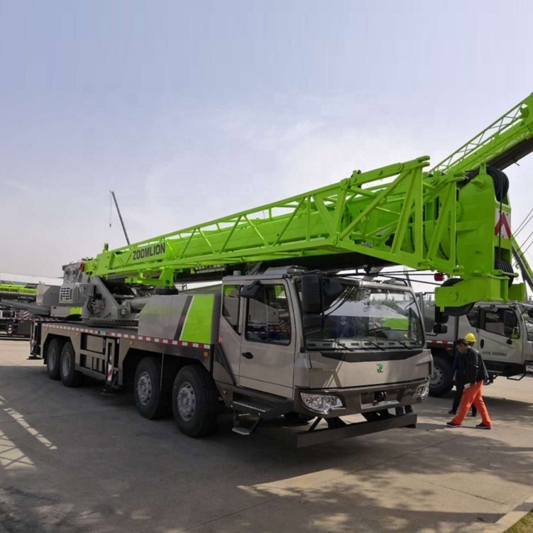 55ton Zoomlion Qy55V532.2 Mobile Truck Crane