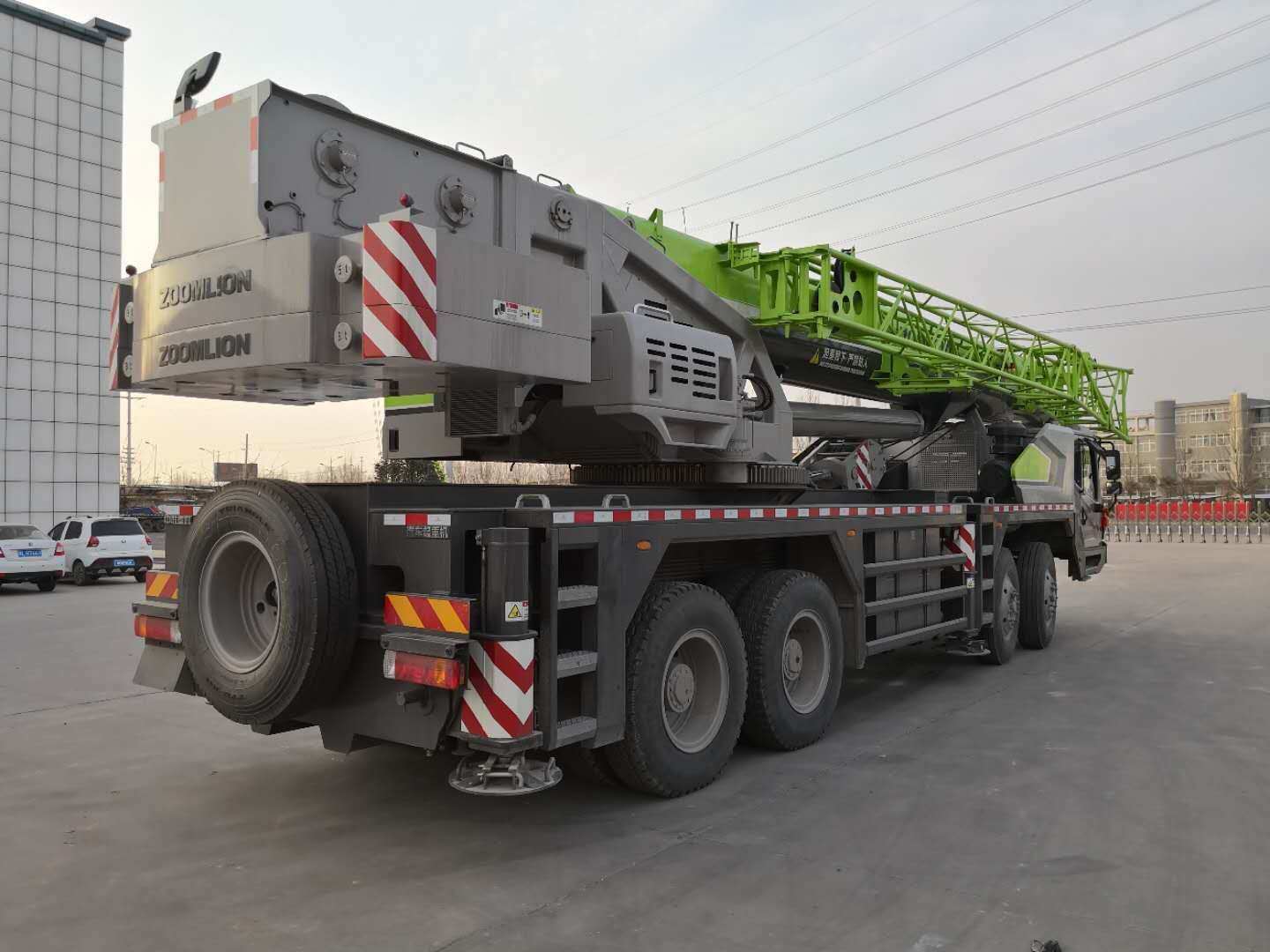 70 Ton Truck Crane Zoomlion Ztc700V552