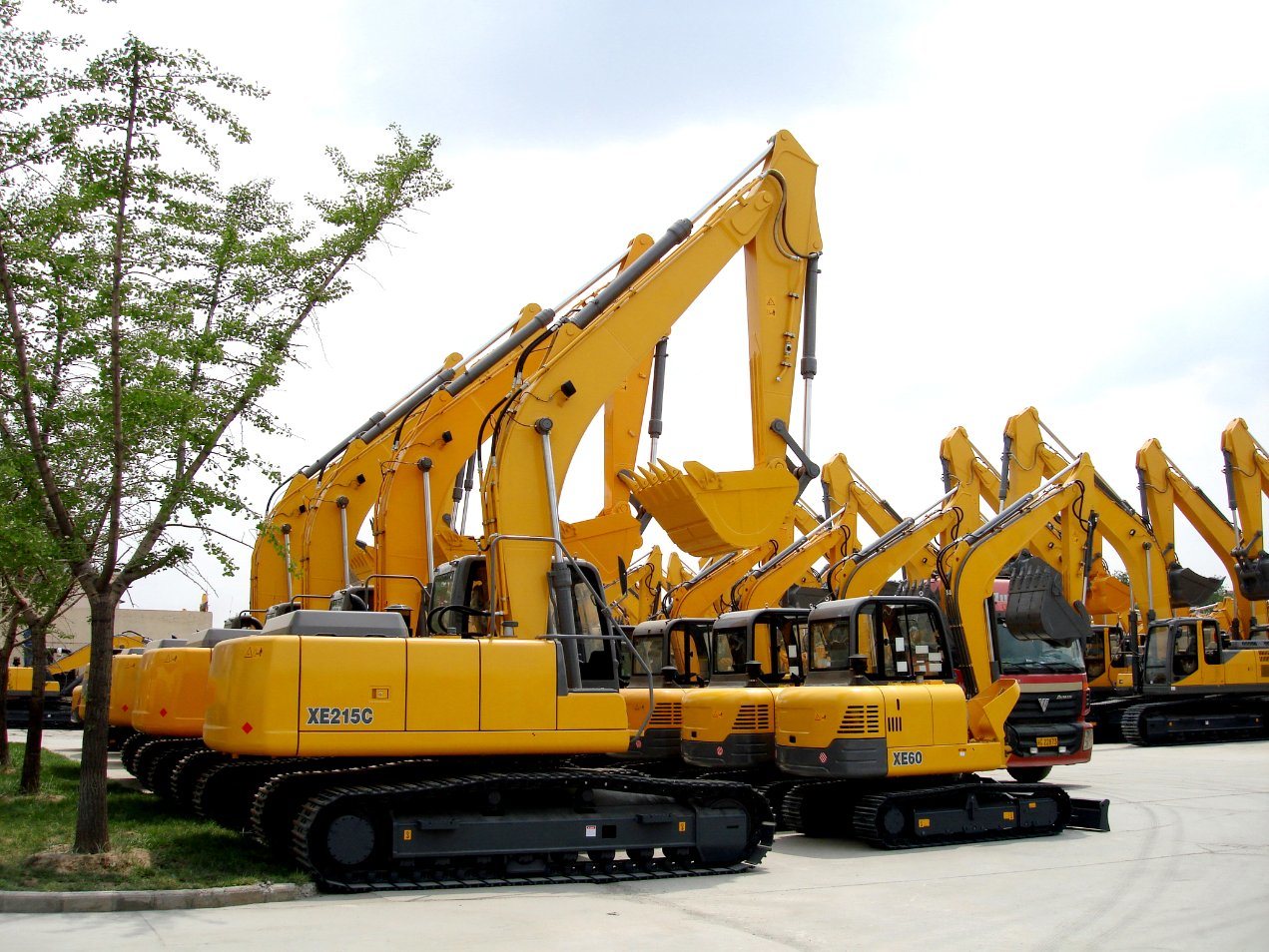 China Brand 20ton Crawler Excavator Xe215D with Quick Hitch