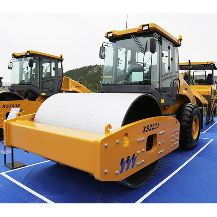 Good Quality 20ton Fully Hydraulic Xs203 Road Roller Sheepfoot Compactor
