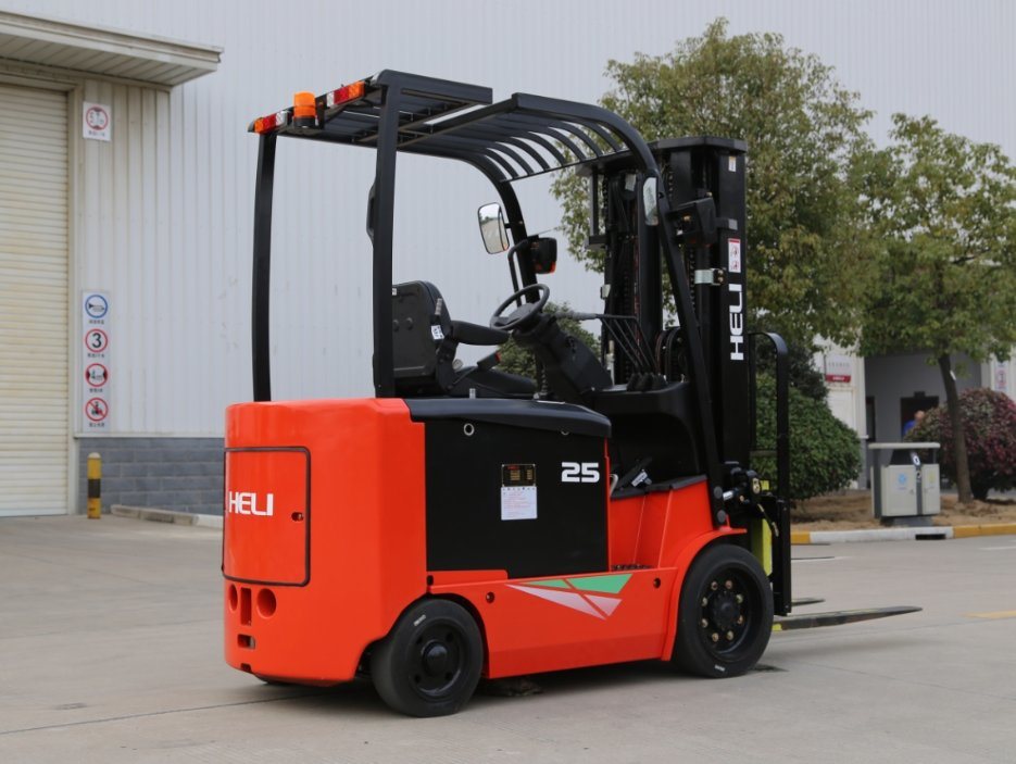 
                Heli 2.5 ton Electric Forklift Cpd25 met 3 fasen 4m Mast
            