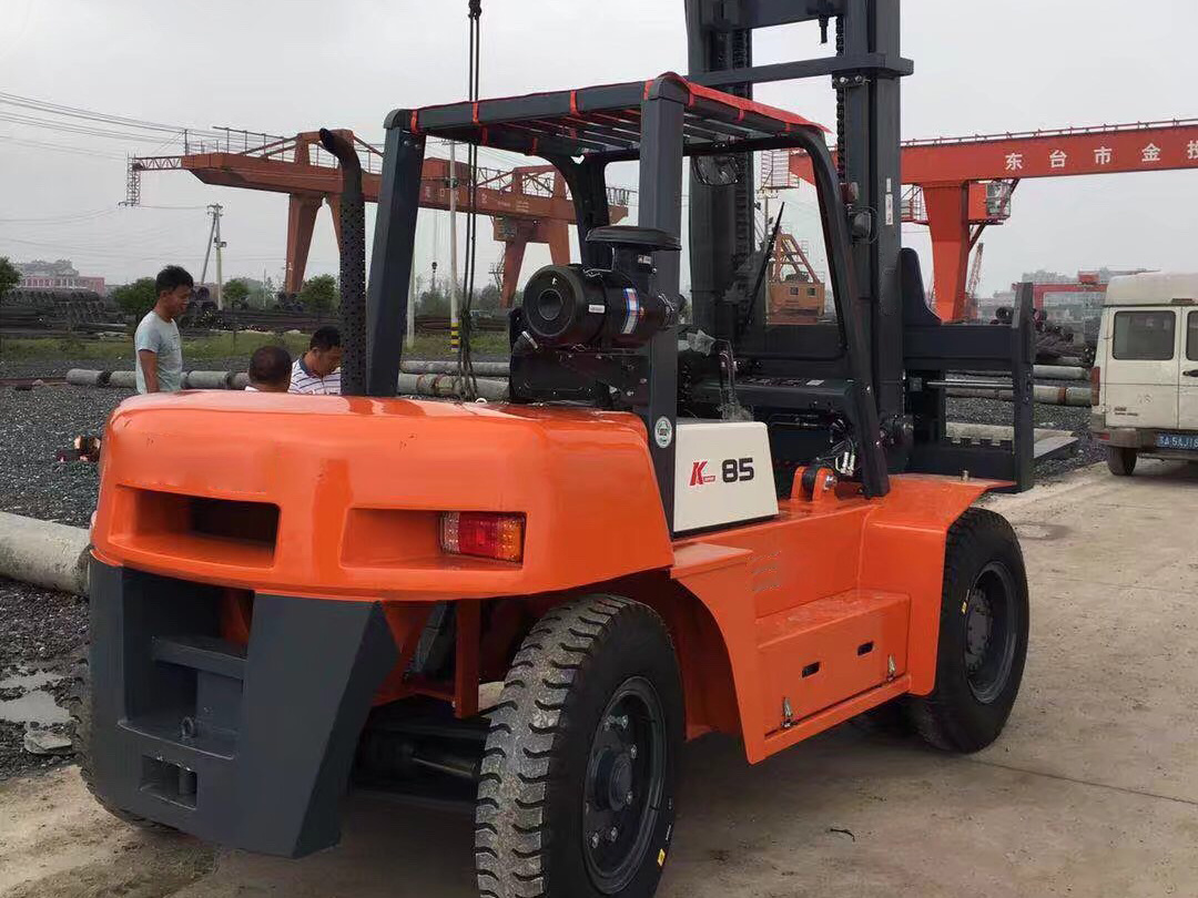 Heli 8 Ton Diesel Forklift Cpcd80 in Stock