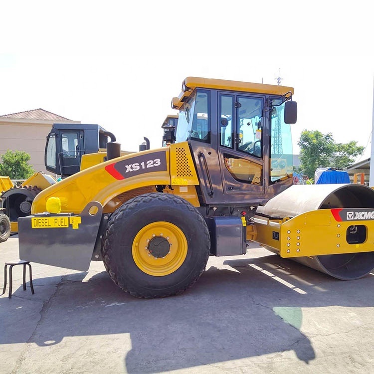 Hot Selling Xs123 12tons Min Road Roller with Good Price