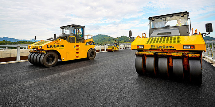 Liugong 20t Road Pneumatic Tyre Compactor 6520e Road Roller