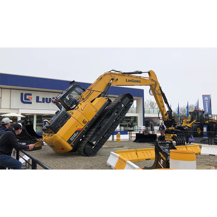 Liugong 24 Ton Hydraulic Crawler Excavator with Long Arm 924e