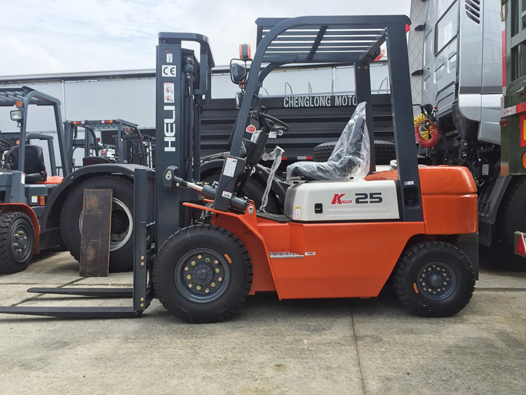 Low Price 2 Ton Diesel Forklift Cpcd20 with Side Shift