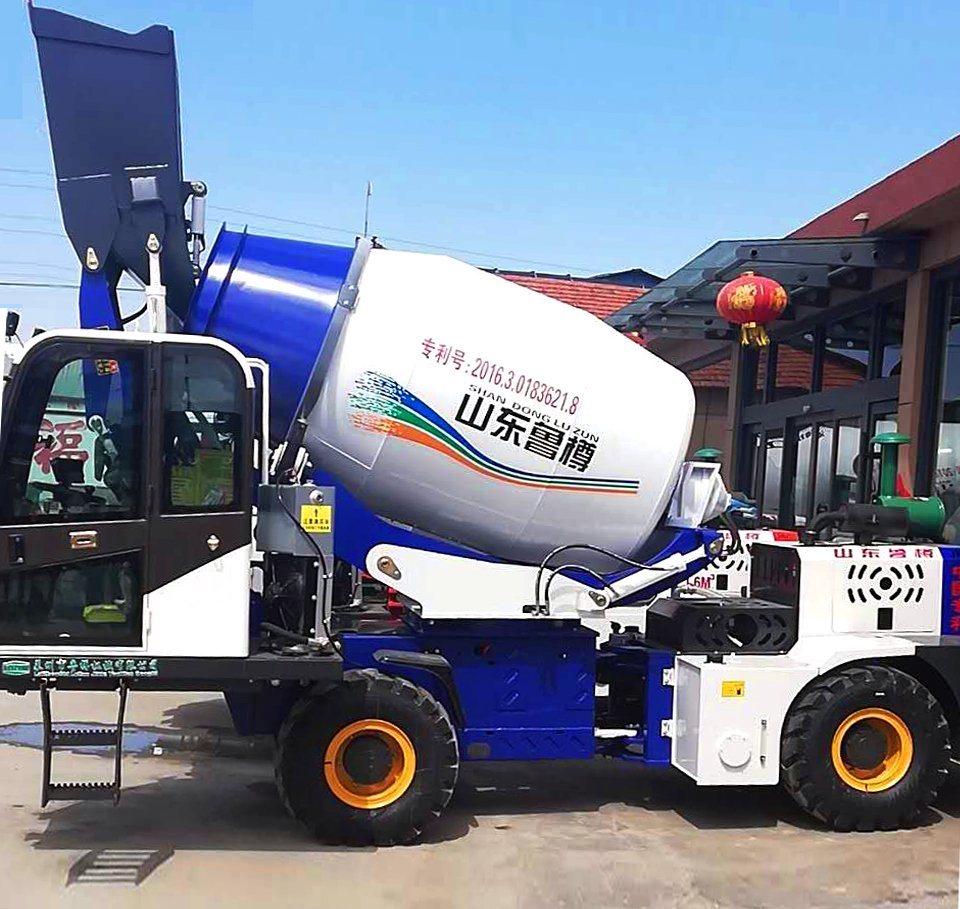 Luzun 4.0m3 Self Propelled Concrete Mixer Truck Ycd4j22g