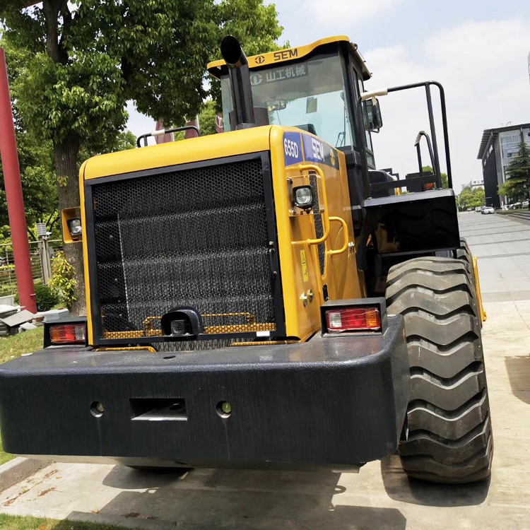 
                Sem (SEM668D) 6 tonne Payloader
            