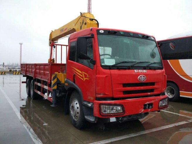 Sq2sk1q Factory Cheap Price Truck-Mounted Crane for Sale