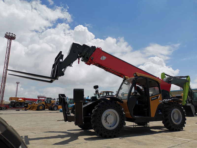 Sth634A Small Diesel Lifter Telescopic End Loaders 2.5 T